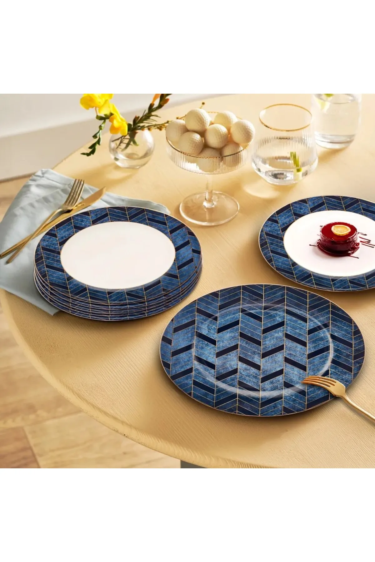 Karaca  Yakut 6 Personen Kuchen Set, 7-teilig - Exquisites Porzellan Geschirrset