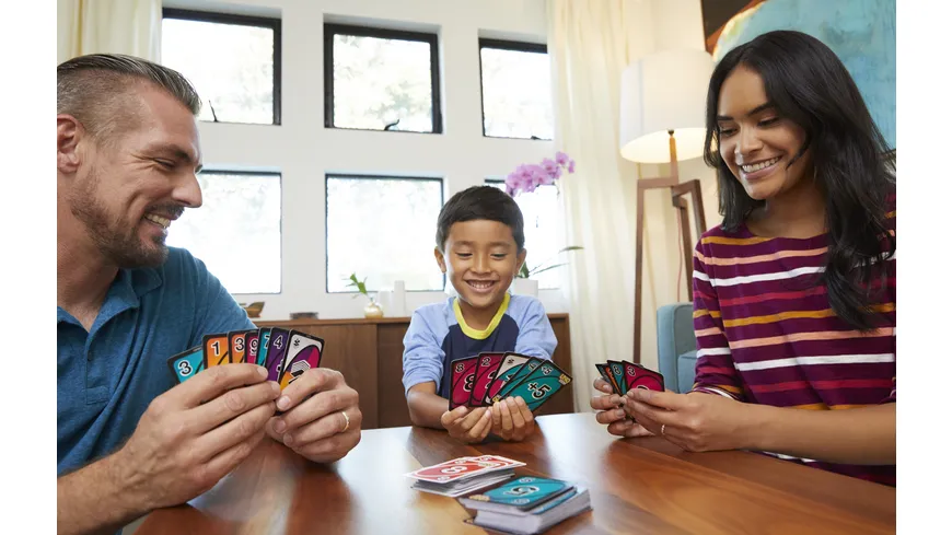 Mattel Games UNO Flip, Kartenspiel, Gesellschaftsspiel, Familienspiel, Kinderspiel