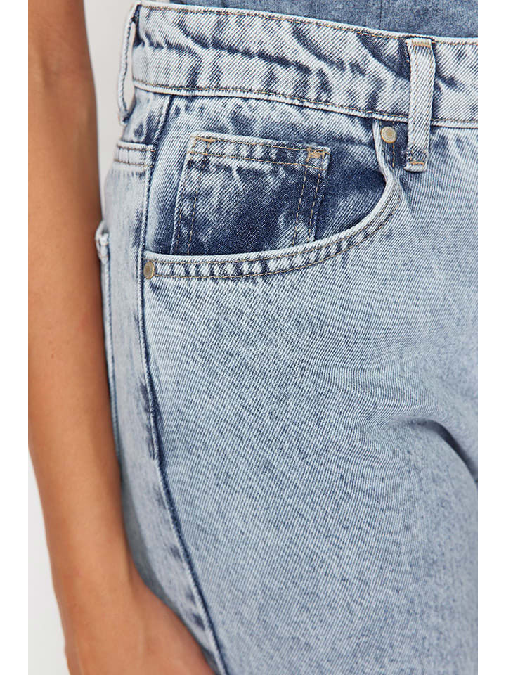trendyol Jeans - Comfort fit - in Hellblau günstig kaufen