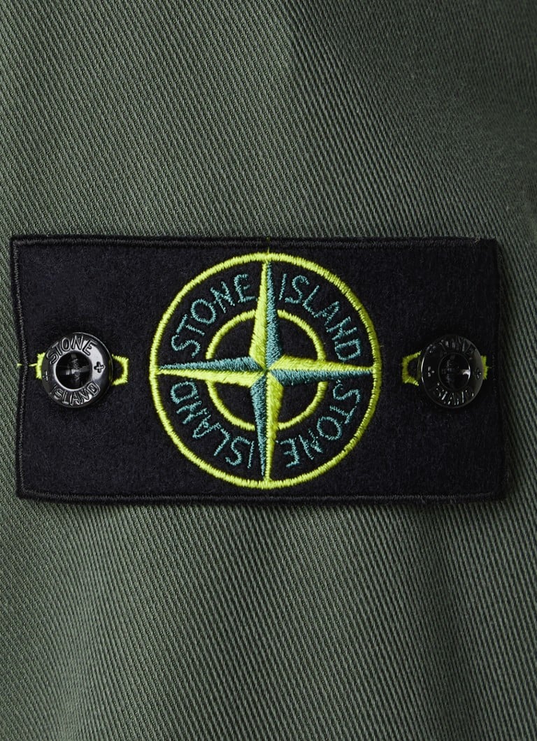 Jachetă-cămașă clasică Stone Island 11103 cu buzunar cu fermoar