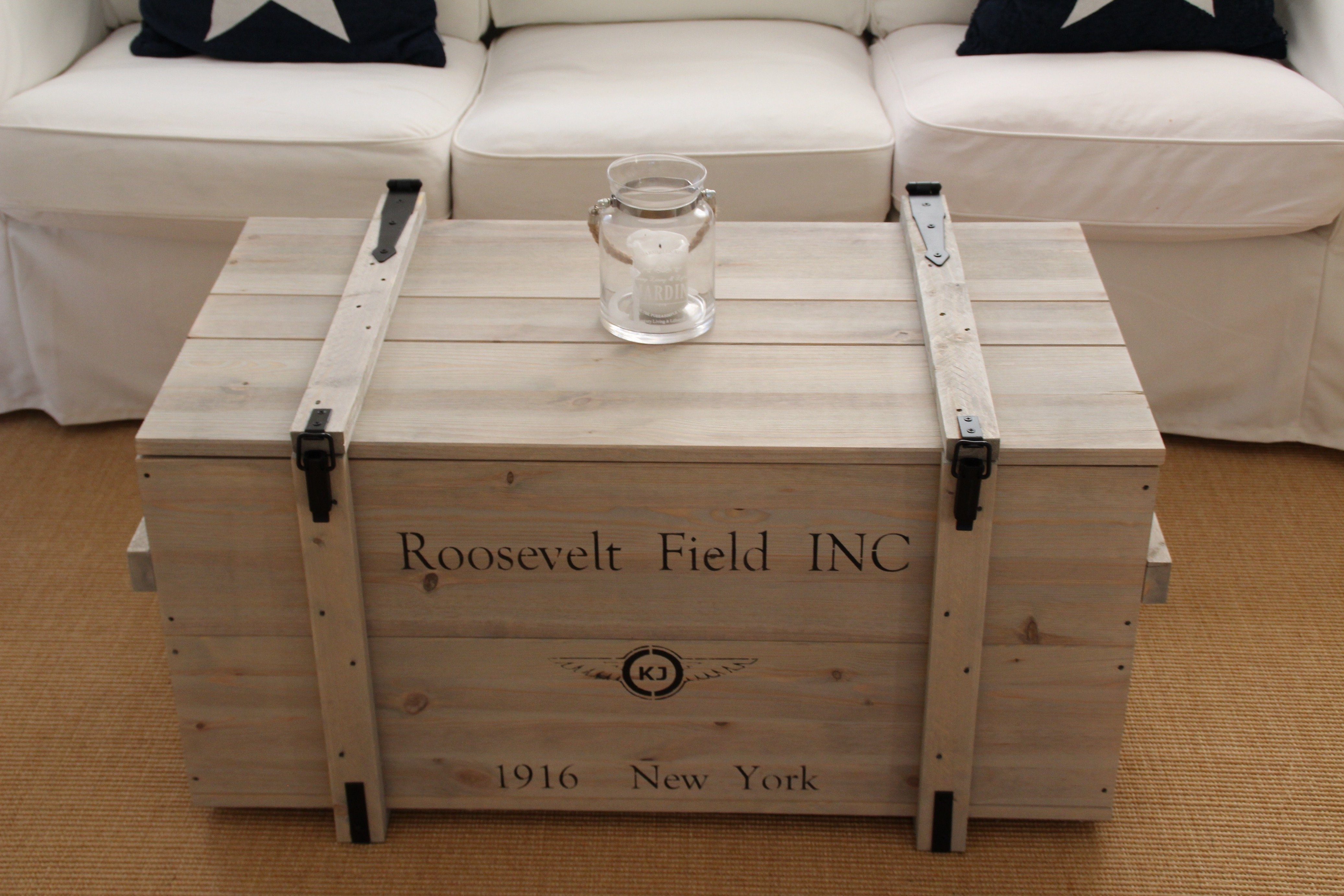 Uncle Joe´s Truhentisch Roosevelt Field, im Vintage-Stil