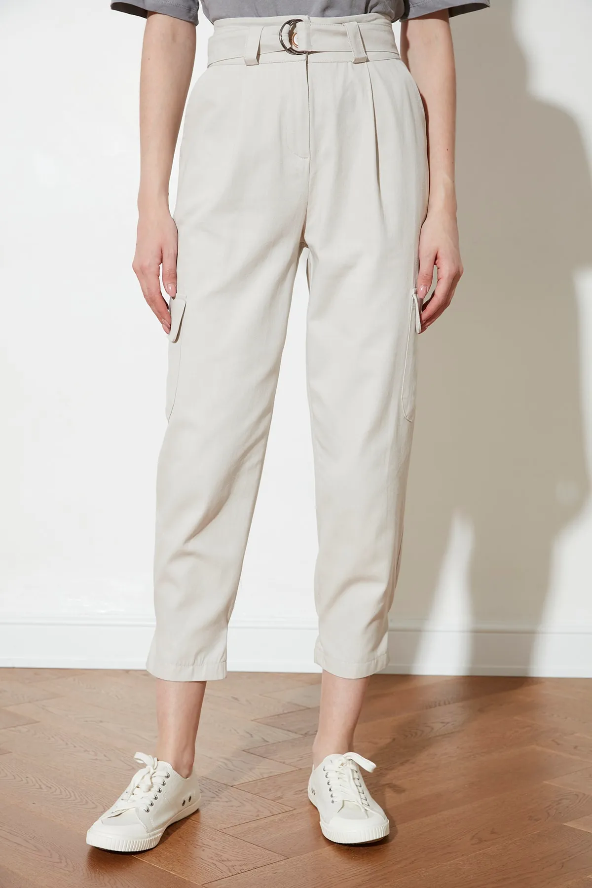 Trendyol Collection  Cargo-Webhose mit Steingürtel TWOSS21PL0138