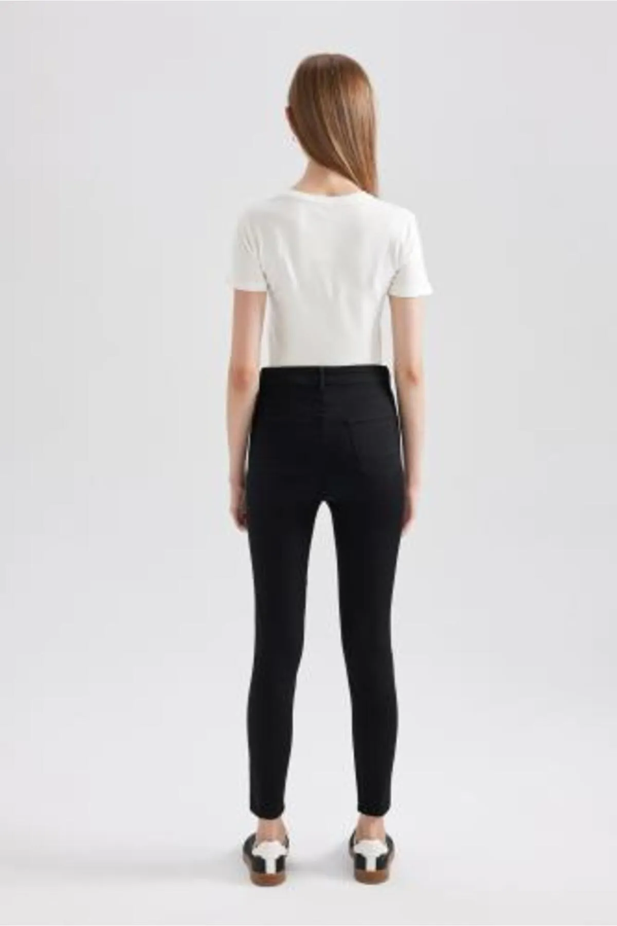 DeFacto  Super Skinny Jegging, hohe Taille, schmales Bein, knöchellange Jeanshose A8570ax23hs