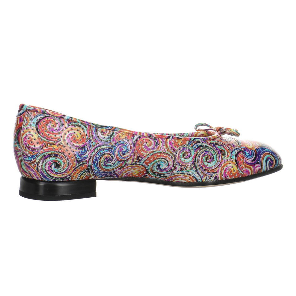 Brunate Ballerina