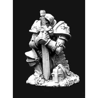 Praying Paladin (REA02906)