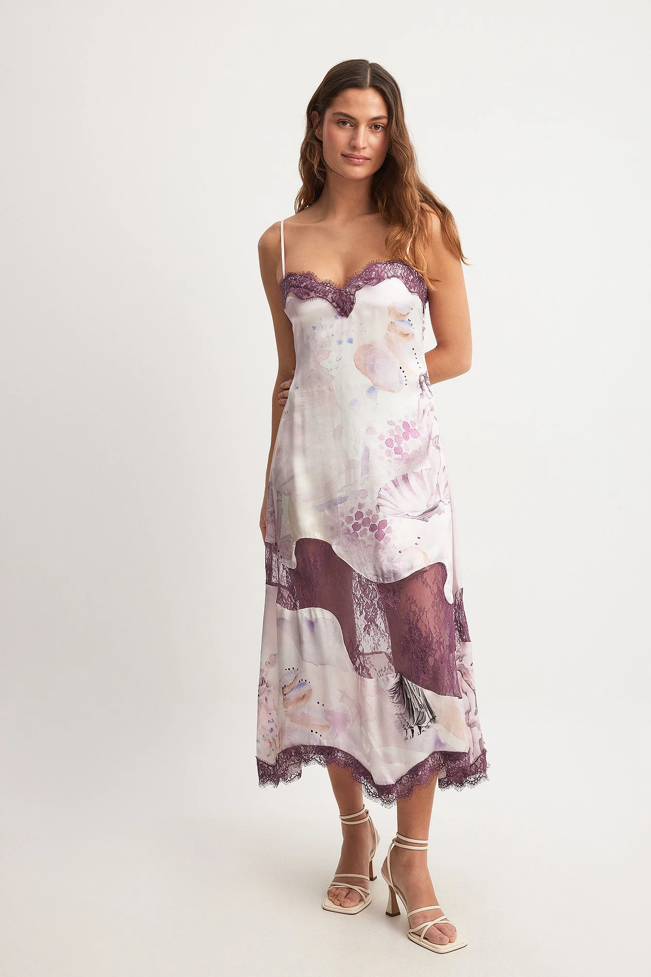 Kleid mit Skulptur-Collagen-Print und Spitzendetails
