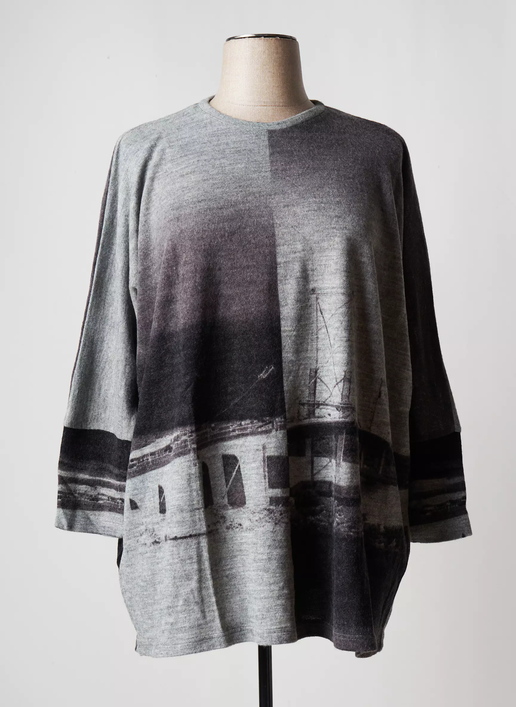 Alain Weiz Pulls Femme couleur gris