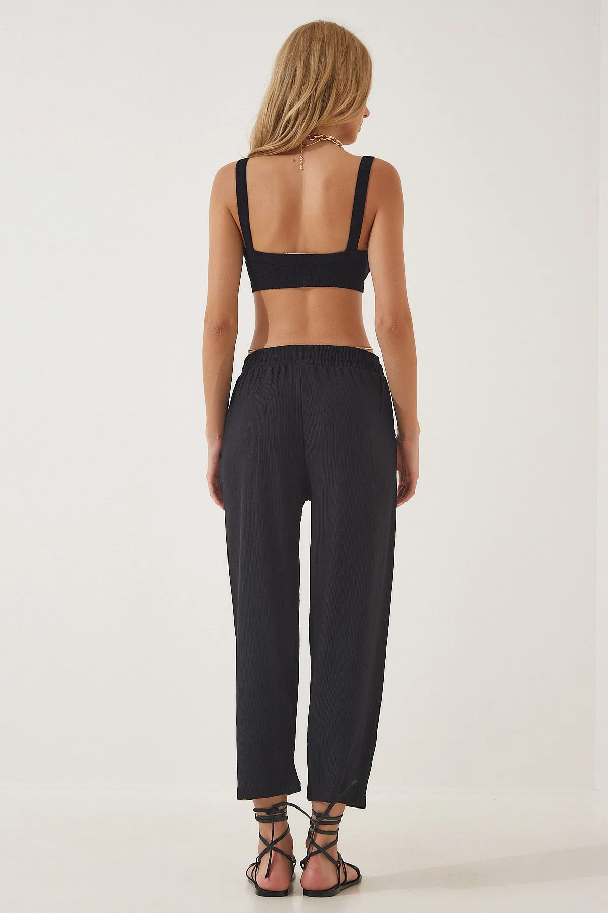 Happiness İstanbul  Schwarzes Strickset mit Kimonohose für Damen BY00050