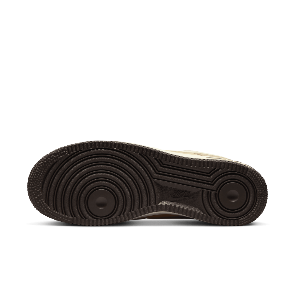 Nike Air Force 1 07 LV8 FB8878-200 / braun