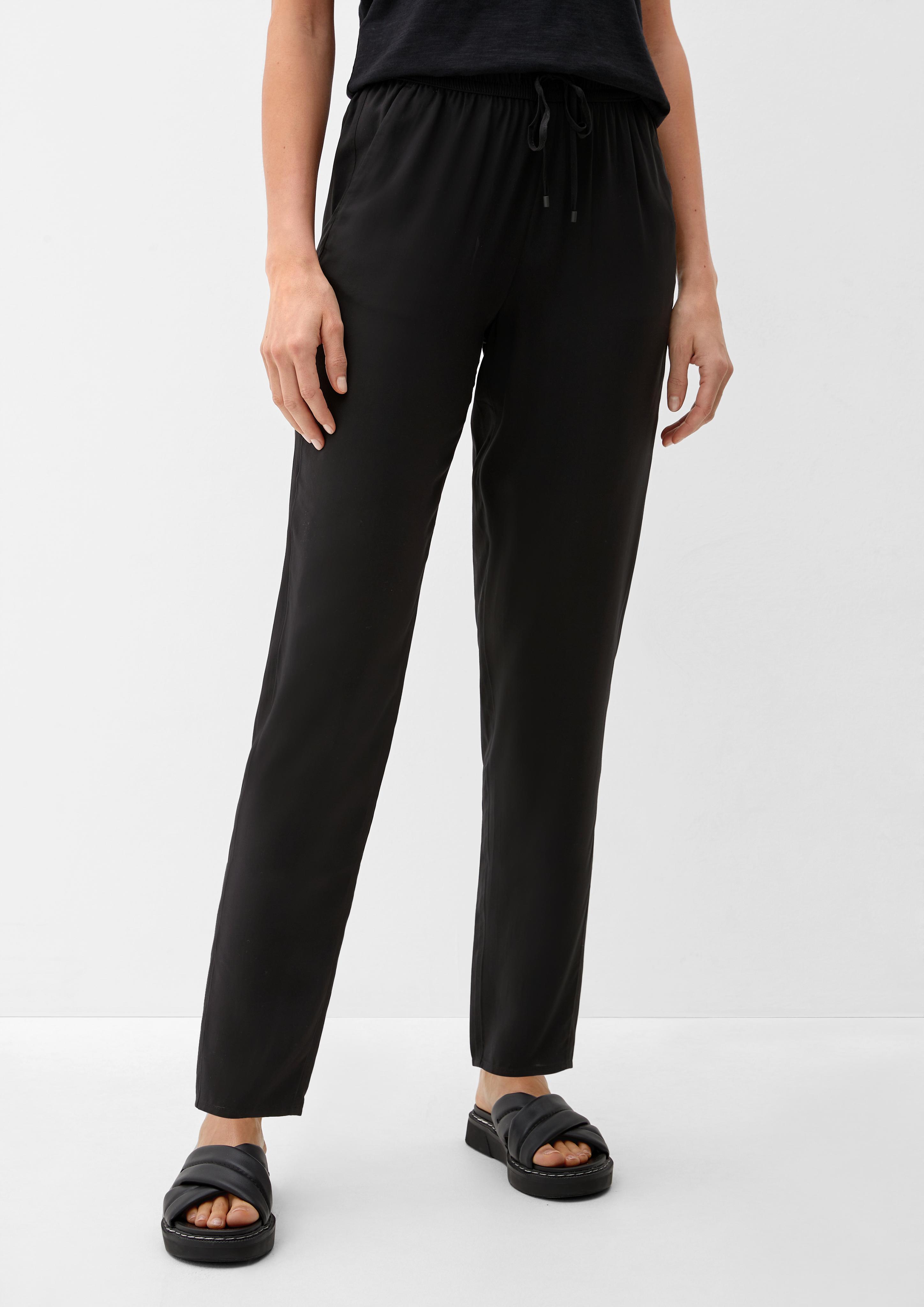 Relaxed: Hose aus reiner Viskose  2132619-9999