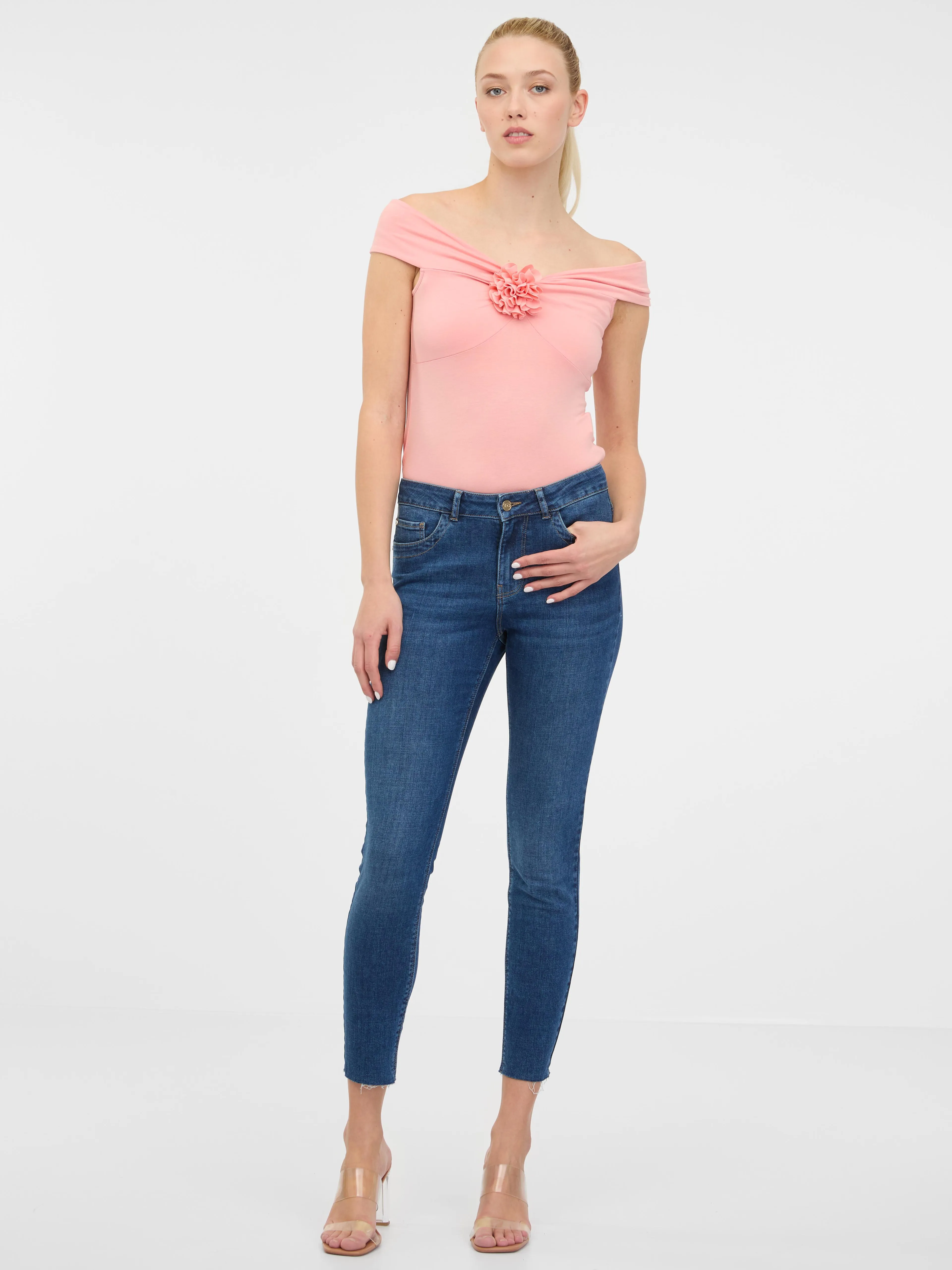 Hellrosa kurzärmeliges Damen-T-Shirt mit Applikation ORSAY
