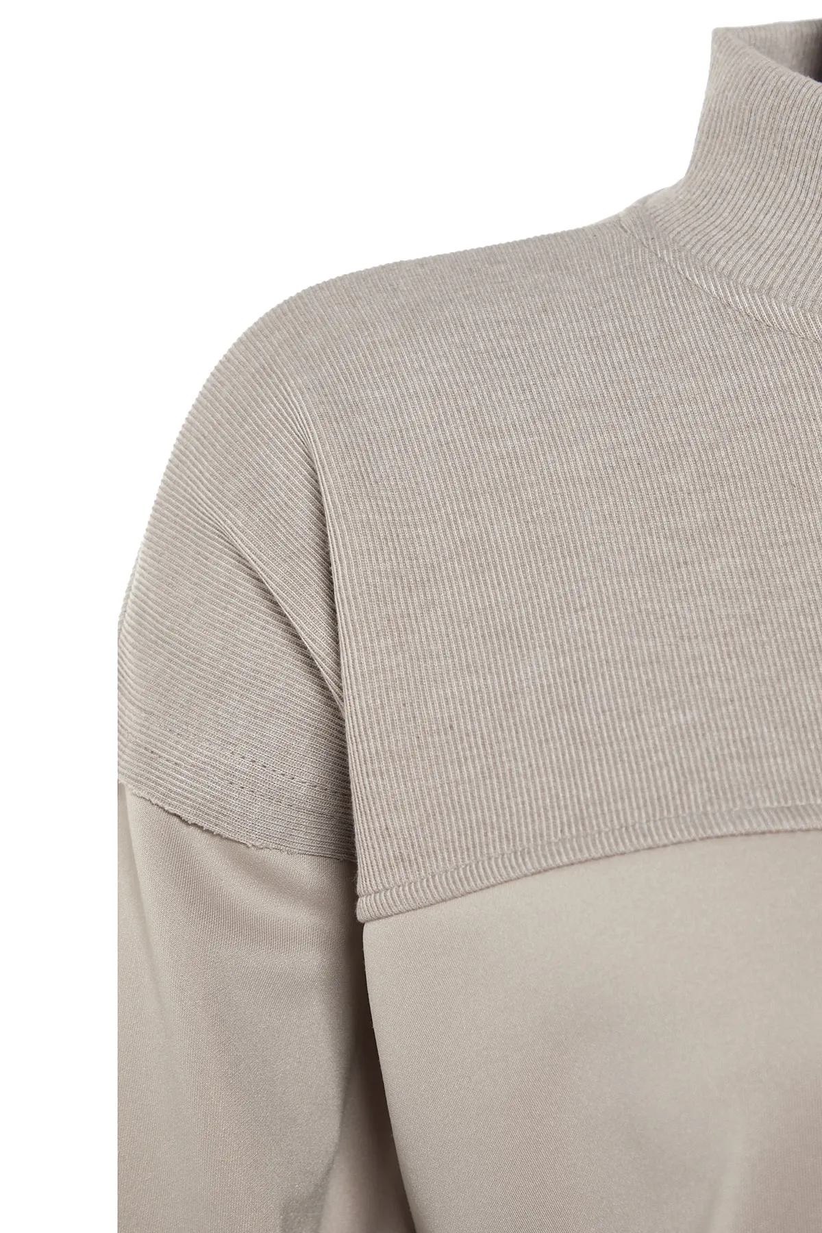 Trendyol Modest  Nerzfarbene gestrickte Tunika mit Blockfarben TCTAW23UK00060