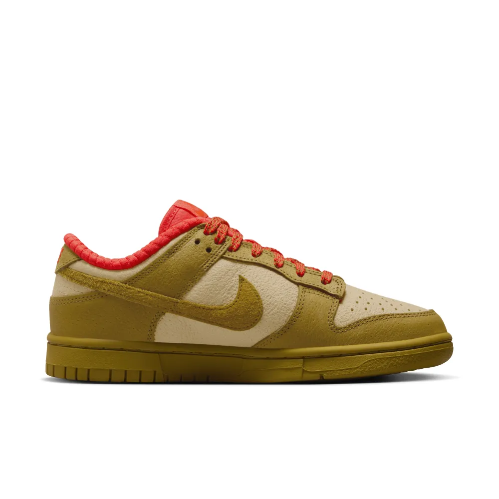 Nike Dunk Low WMNS Bronzine FQ8897-252 / grün
