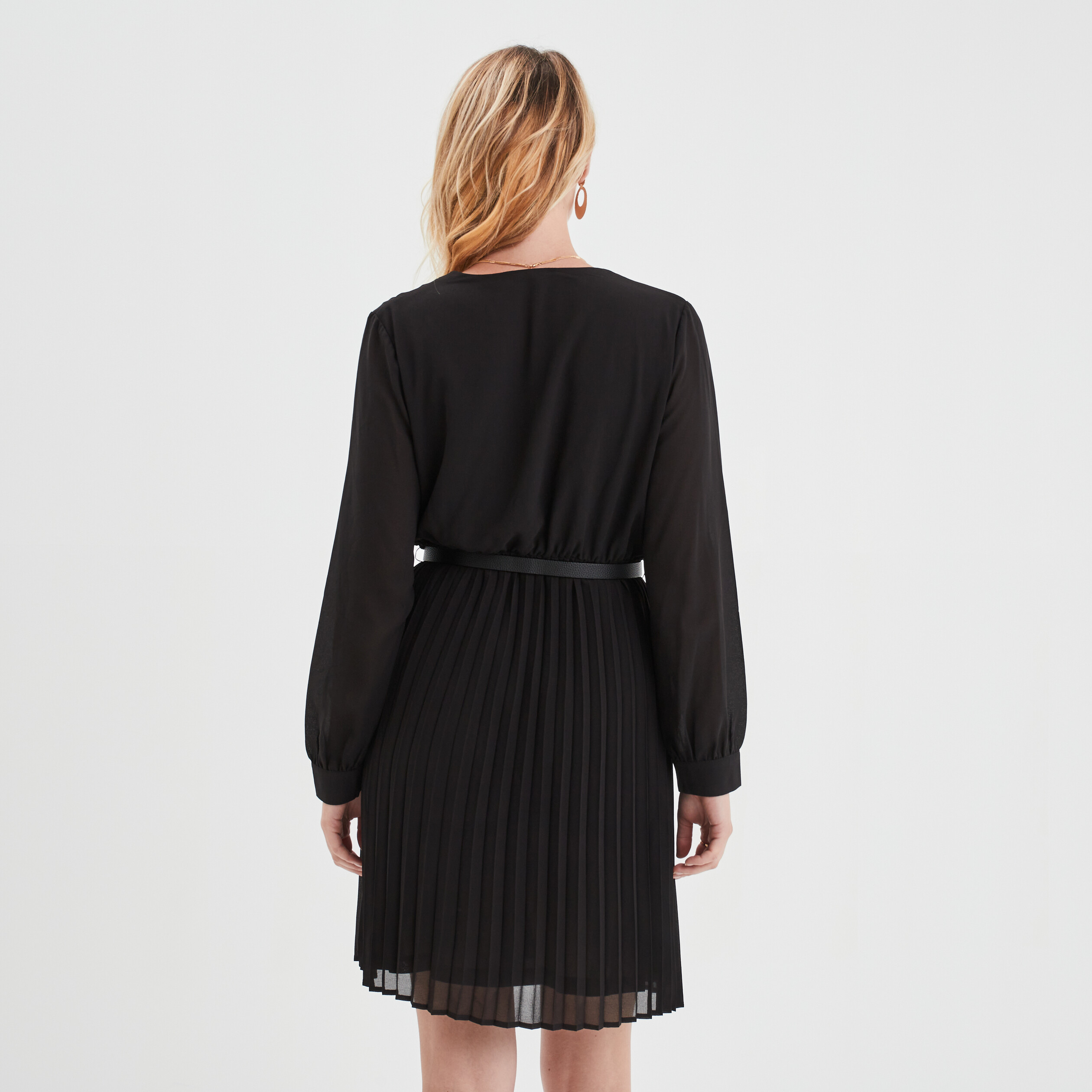 Robe ceinturée bas plissé noir femme | La Halle