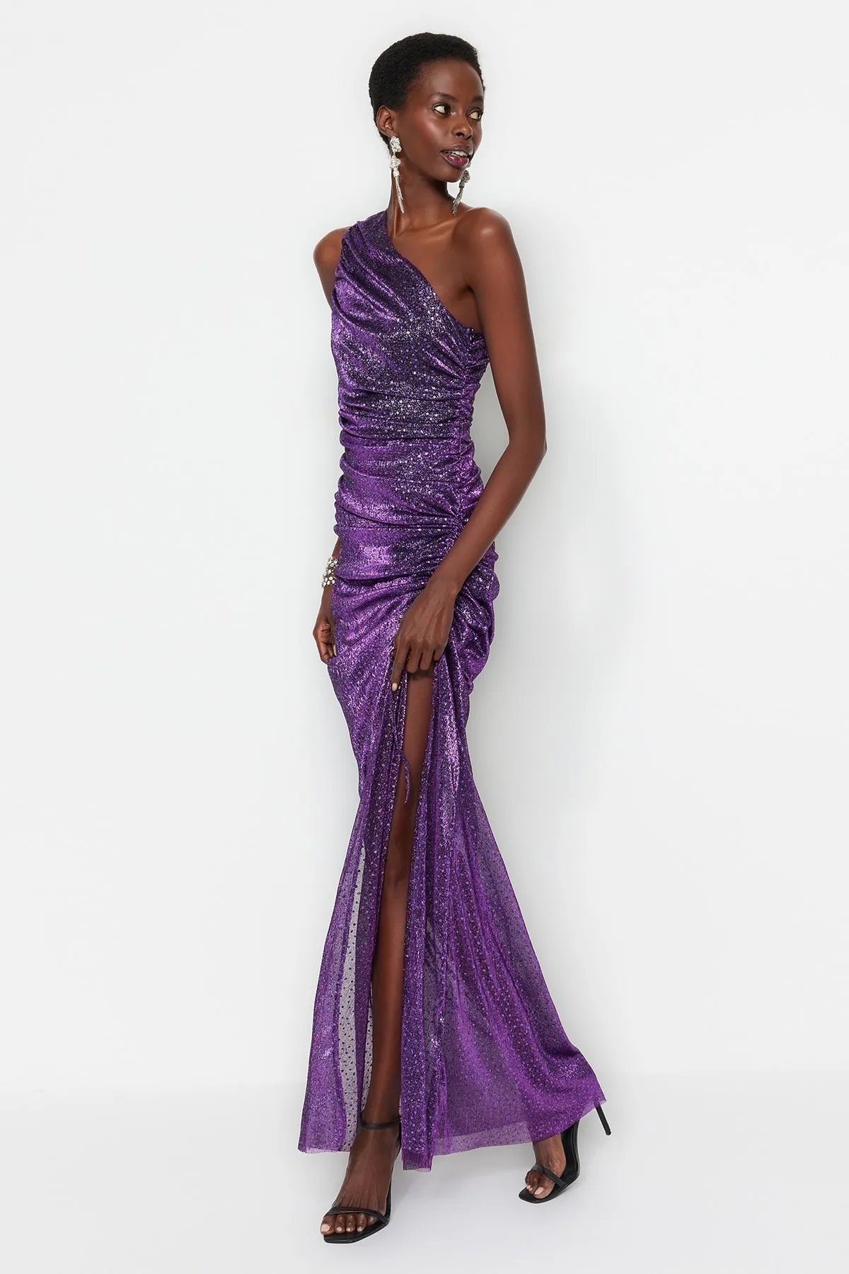 Trendyol Collection  Lila gefüttertes langes Abendkleid aus Strick mit Glitzer TPRSS23AE00145
