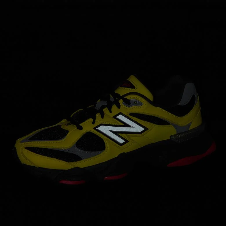 New Balance U9060NRG tea tree