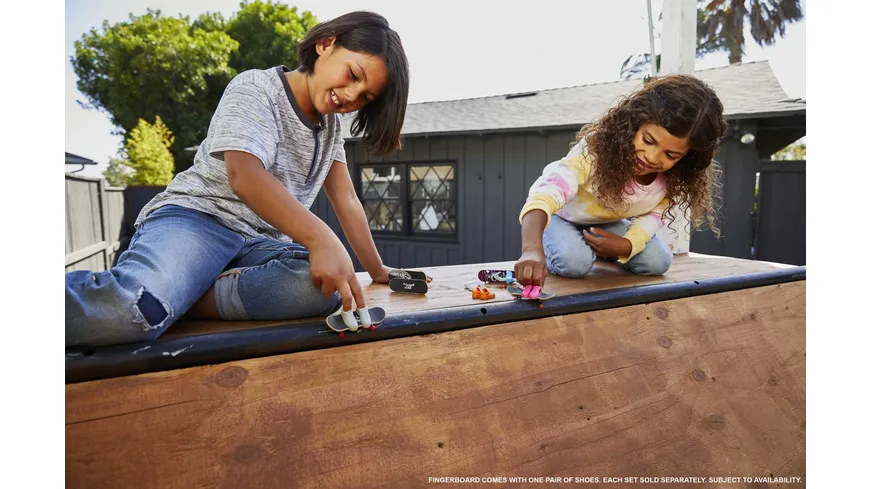Hot Wheels Skate Fingerboard & Schuhe, Tony Hawk Skateboard, vers. Farben, 1 Stück, sortiert