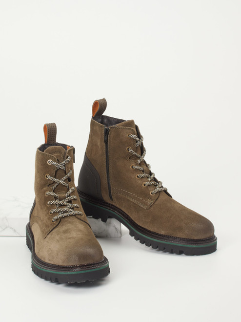 Boots-48016290007 Ambitious