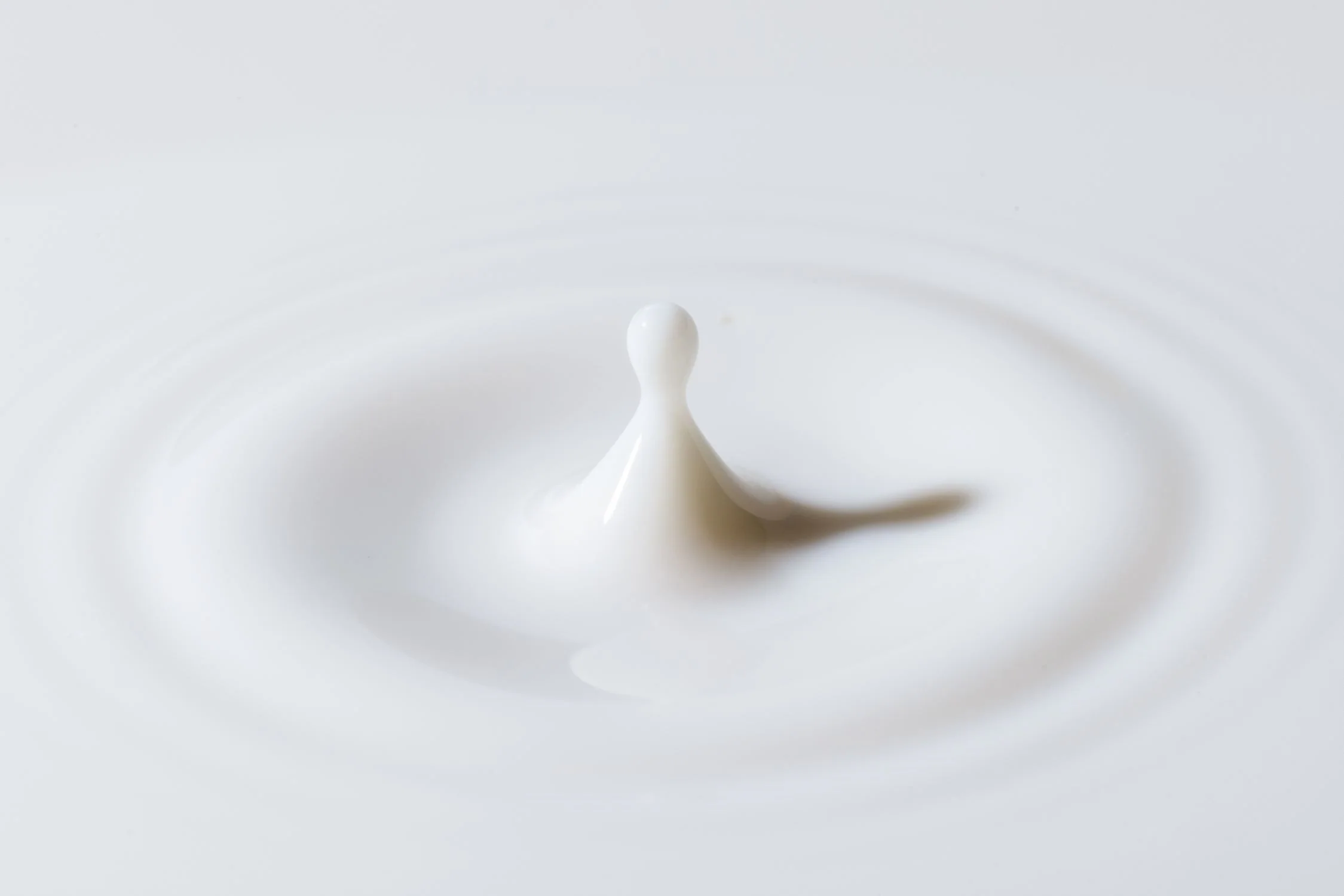 Multi-Peptide Hydra Milk - 24 tunnin kosteuttava kasvohoito