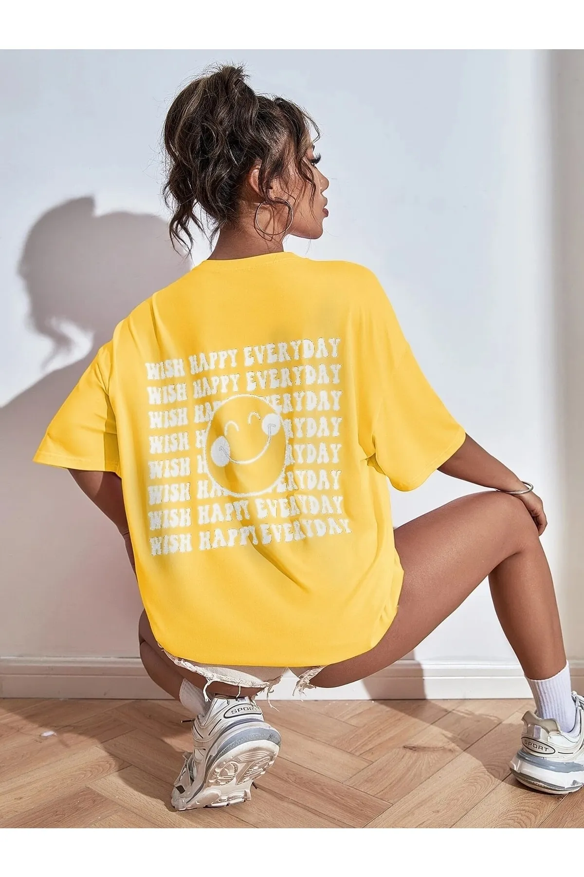 Know  Gelbes, bedrucktes Oversize-T-Shirt „Wish Happy Everyday“ für Damen