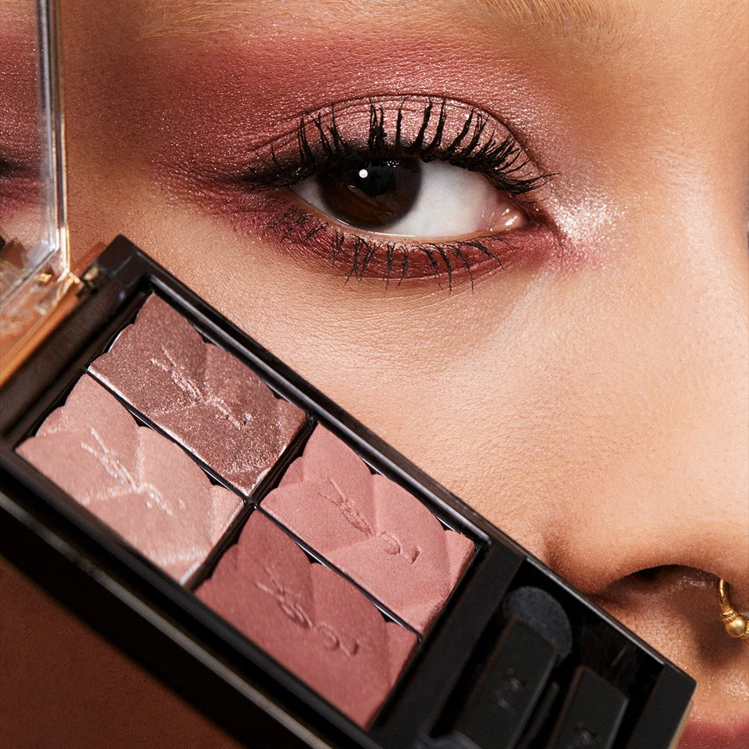Paleta de sombras de ojos Occhi Couture Mini Clutch - Paleta de sombras de ojos, sombra de ojos compacta
