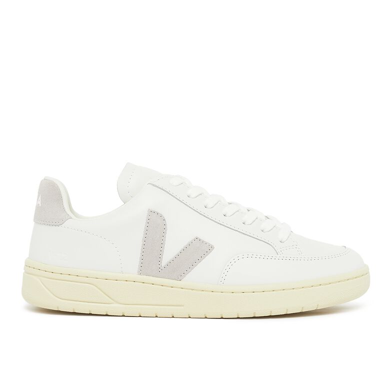 Veja V-12 extra-white light-grey