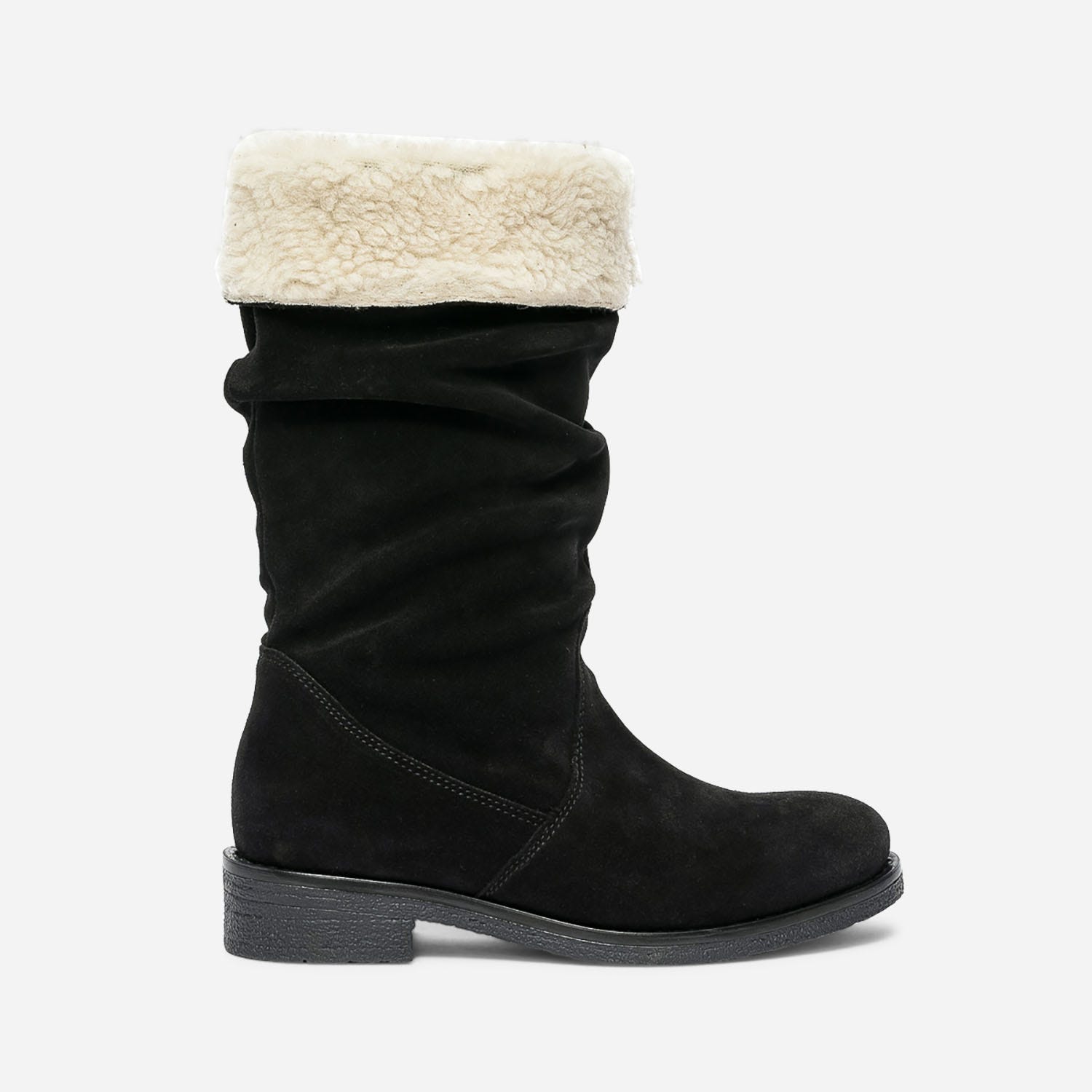 Botte noire en cuir velours éco-conçu plissé et fourré