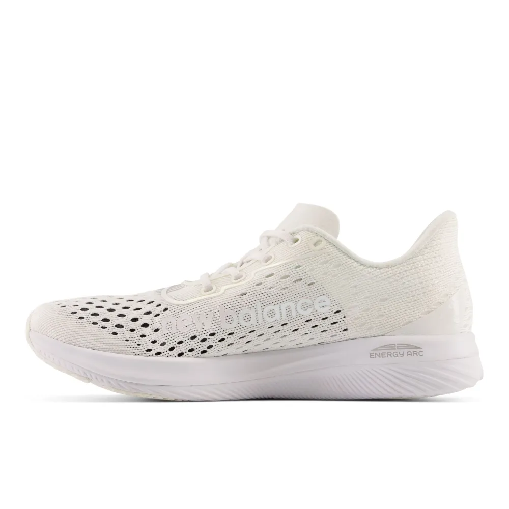 New Balance FuelCell SuperComp Pacer WFCRRCW / weiss