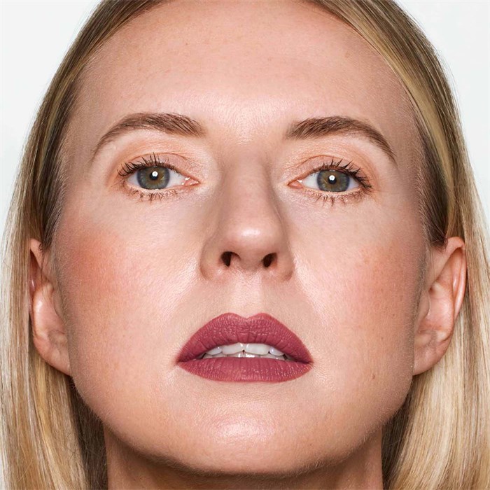 Velvet Love Matte Hyaluronic Lipstick