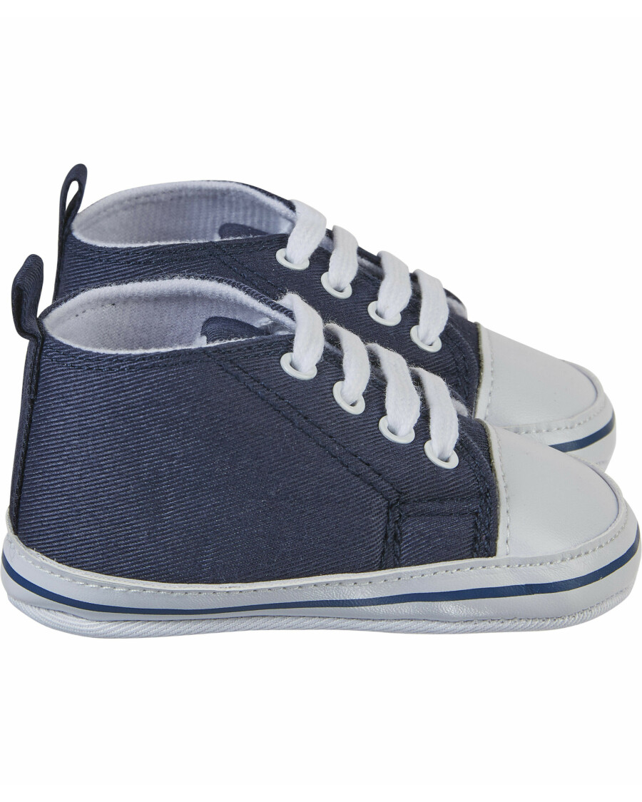Niedliche Babyschuhe