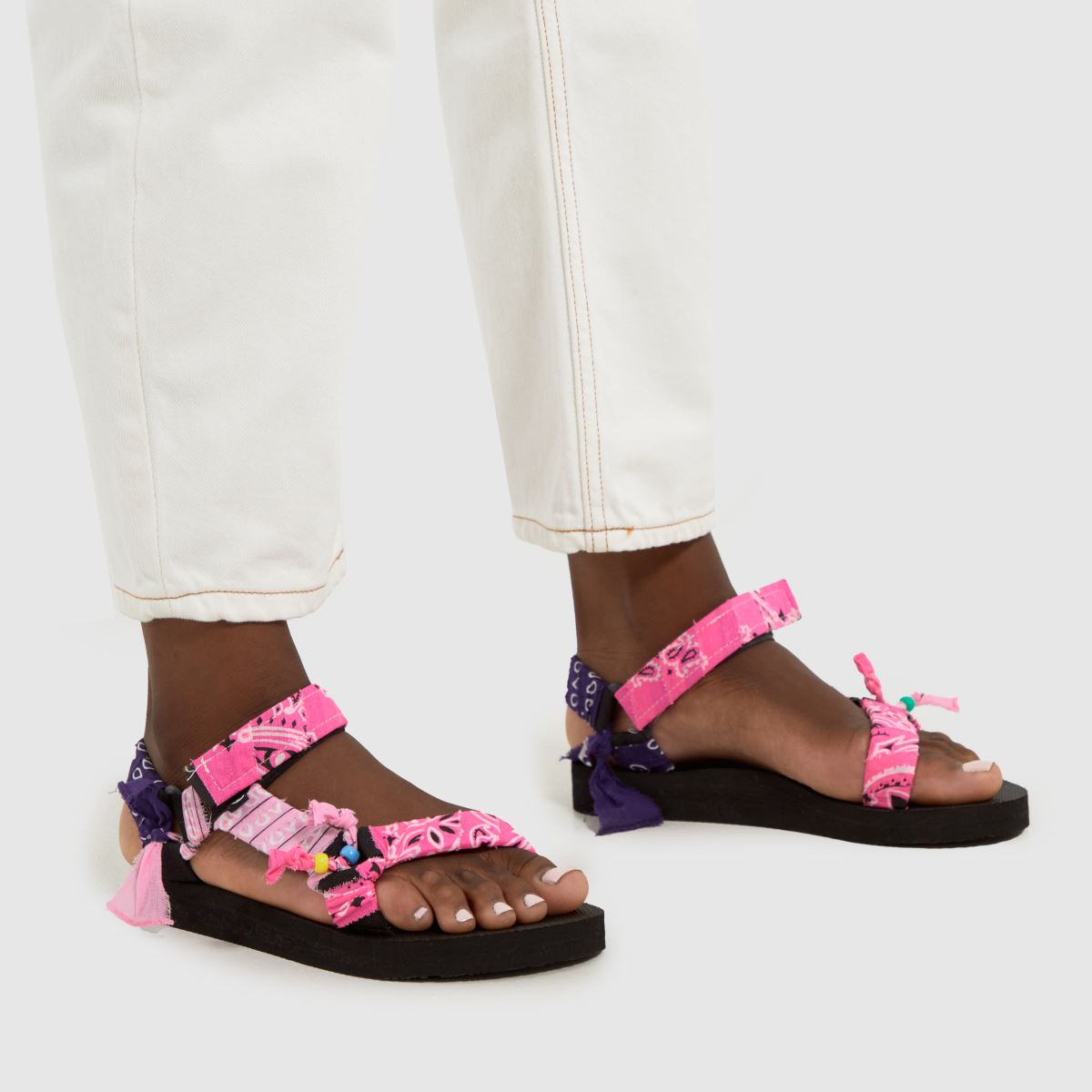 ARIZONA LOVE – Rosa trekky-bandanasandaler