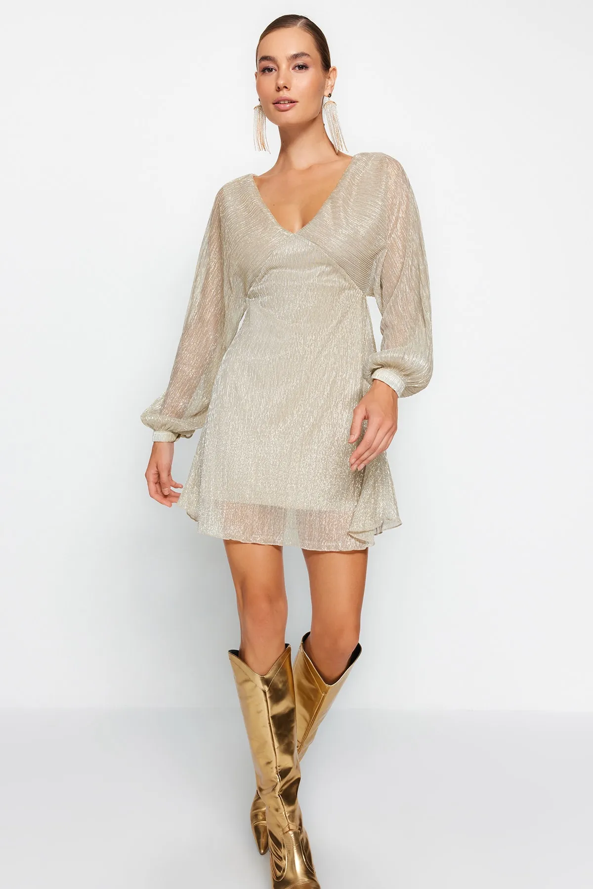 Trendyol Collection  Goldene Taille geöffnet/Skater gestrickt gefüttert glänzendes elegantes Abendkleid TPRAW24EL00000