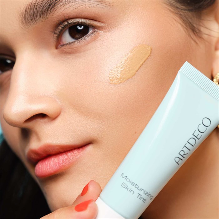 Moisturizing Skin Tint