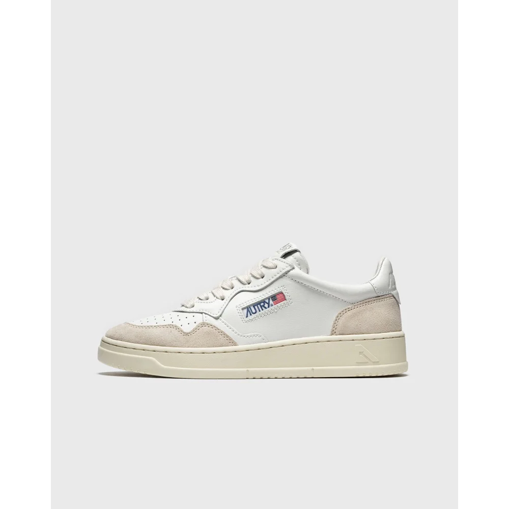 Autry Medalist Wmns Low AULWLS33 / weiss