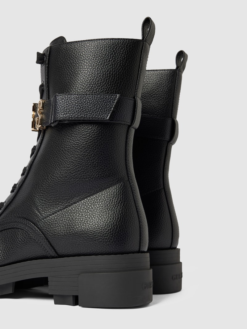 Stiefel mit Schnürverschluss Modell 'MADOX' in schwarz