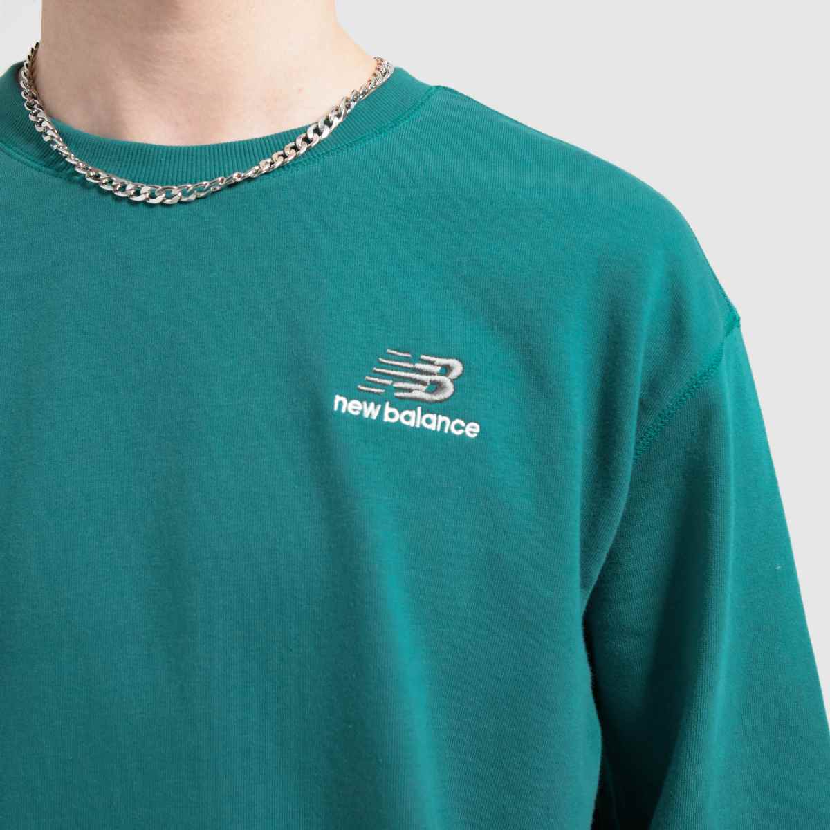New Balance Essentials kereknyakú sportcipő zöld színben