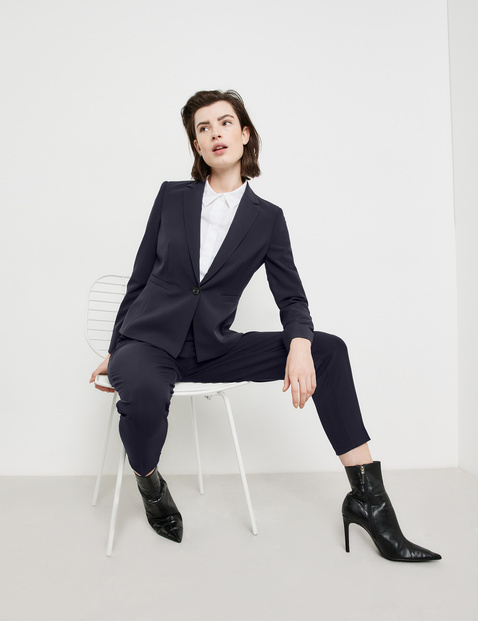 Klassischer Blazer aus knitterarmer Qualität