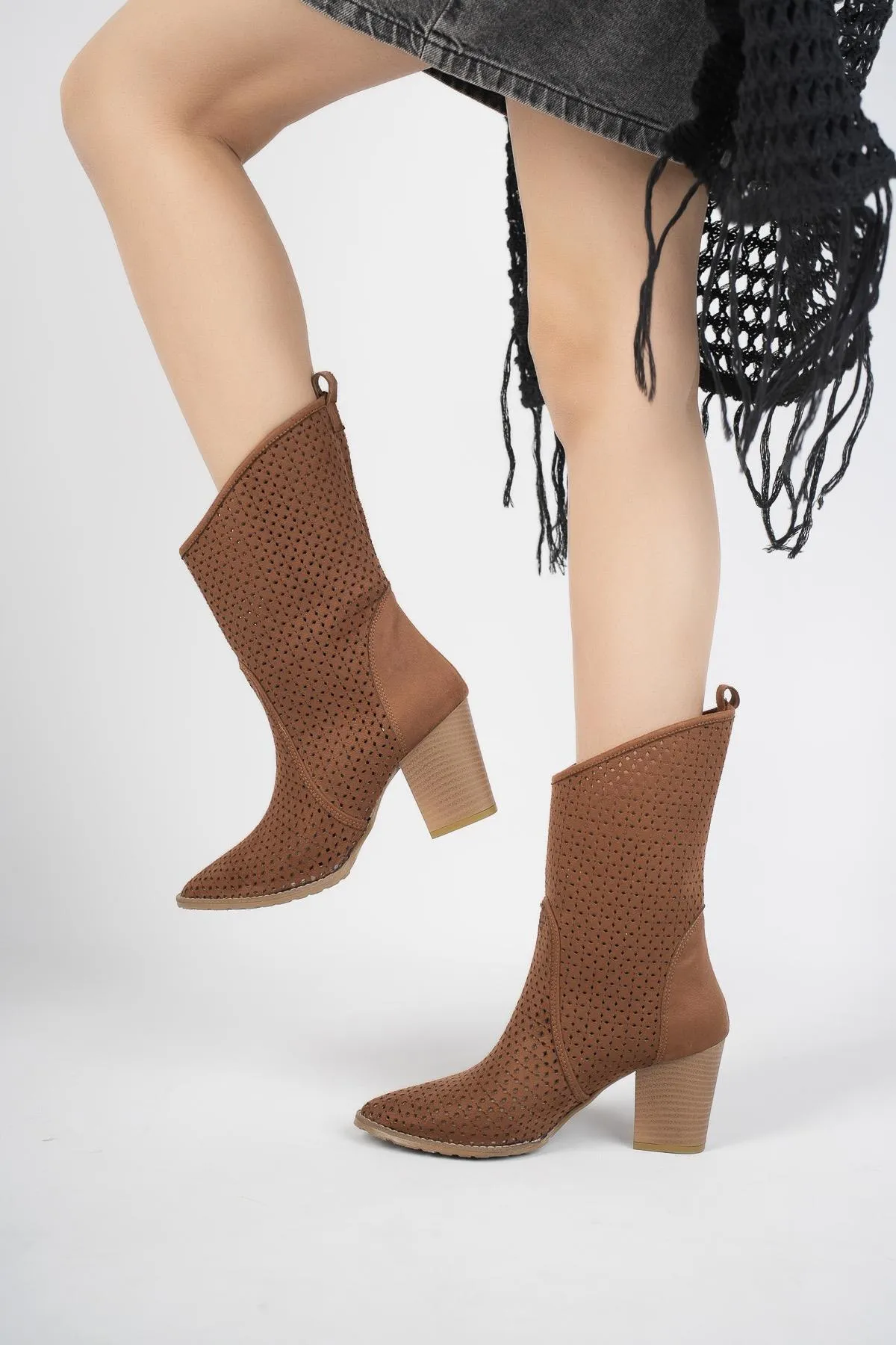 MUGGO  Indiana garantiert lasergeschnittene, stilvolle und bequeme Cowboy-Sommerstiefel für Damen