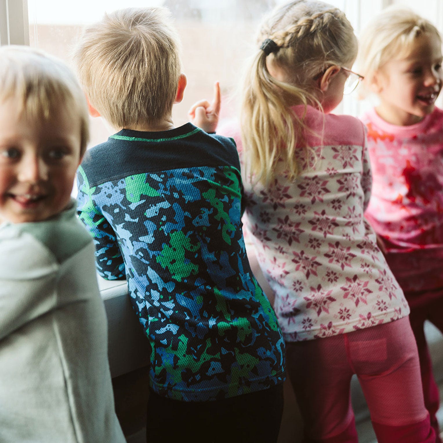Kids' Graphic LIFA® Merino Wool Base Layer Set