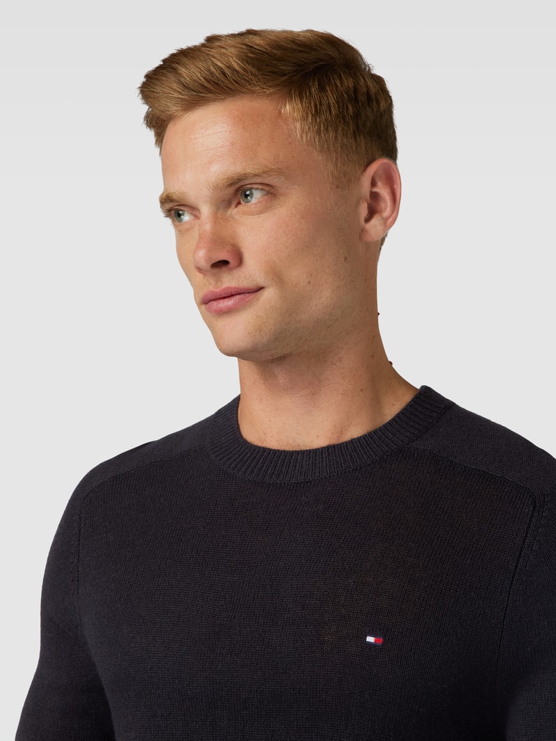 Strickpullover mit Label-Stitching Modell 'MERINO' in schwarz