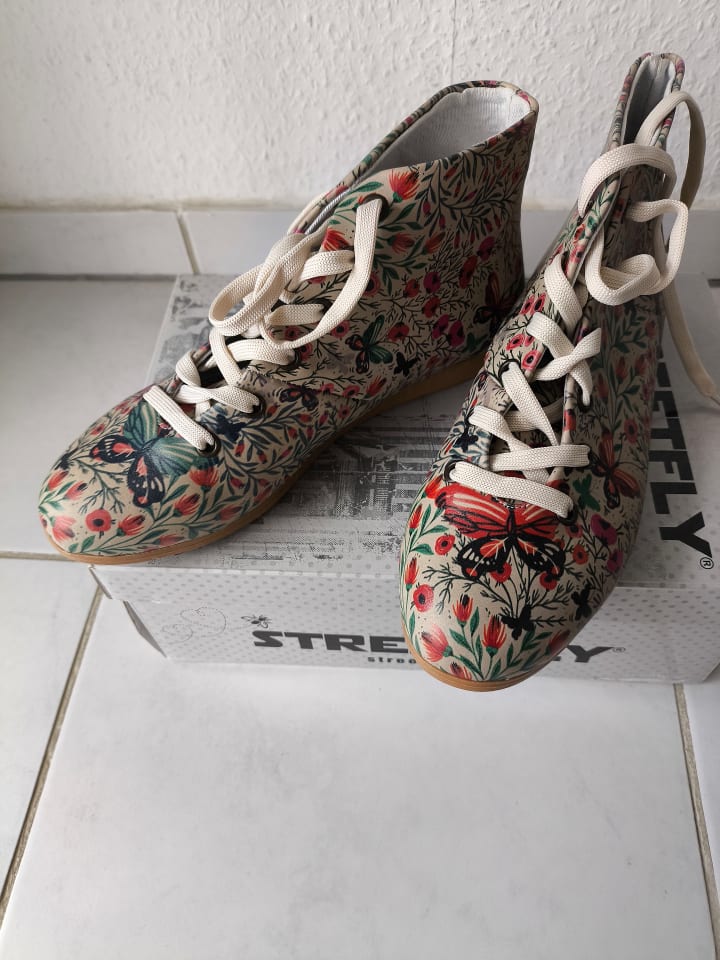 Streetfly Schnürschuhe in Beige/ Bunt günstig kaufen 38