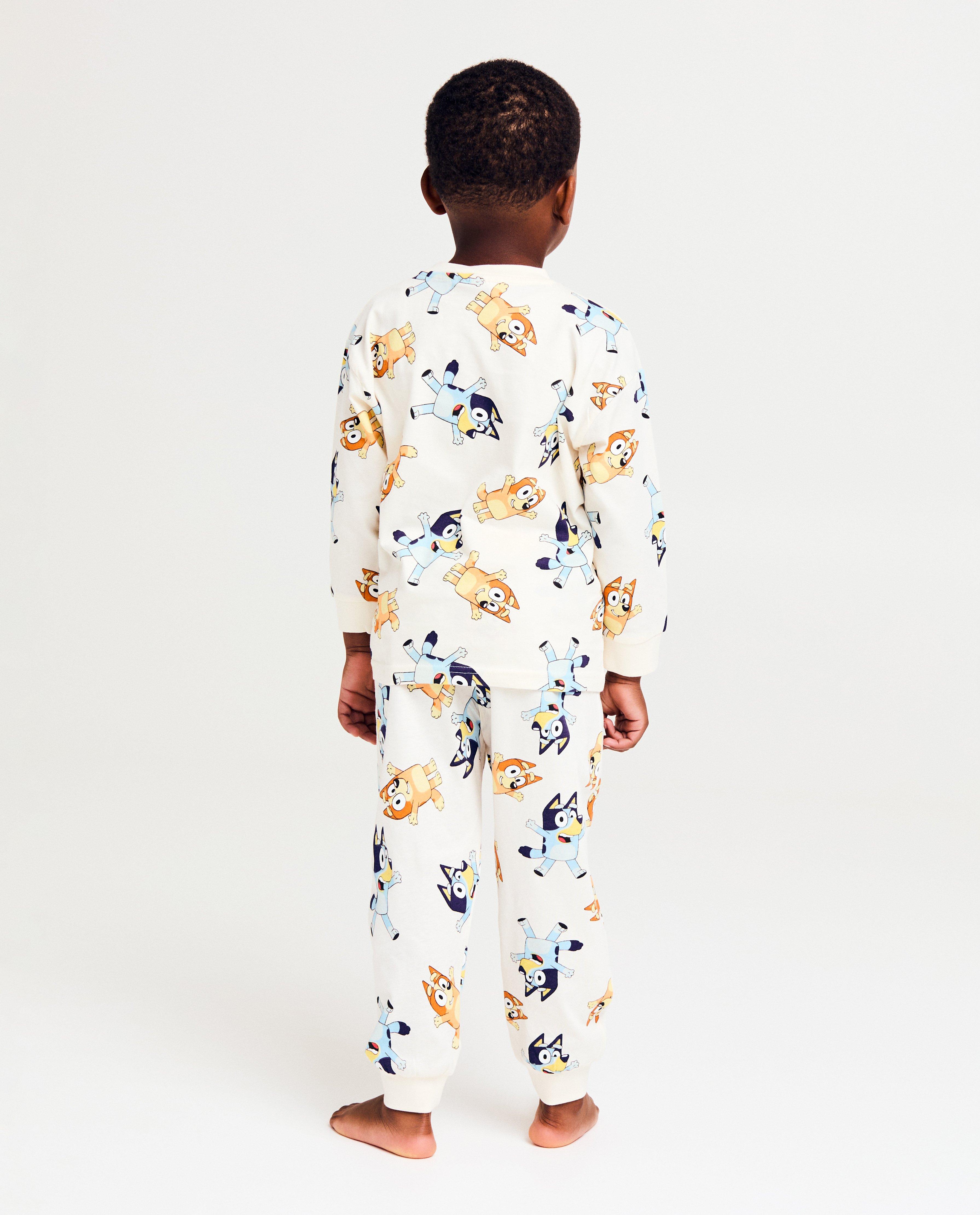 Pijamale Bluey cu imprimeu Bluey wit