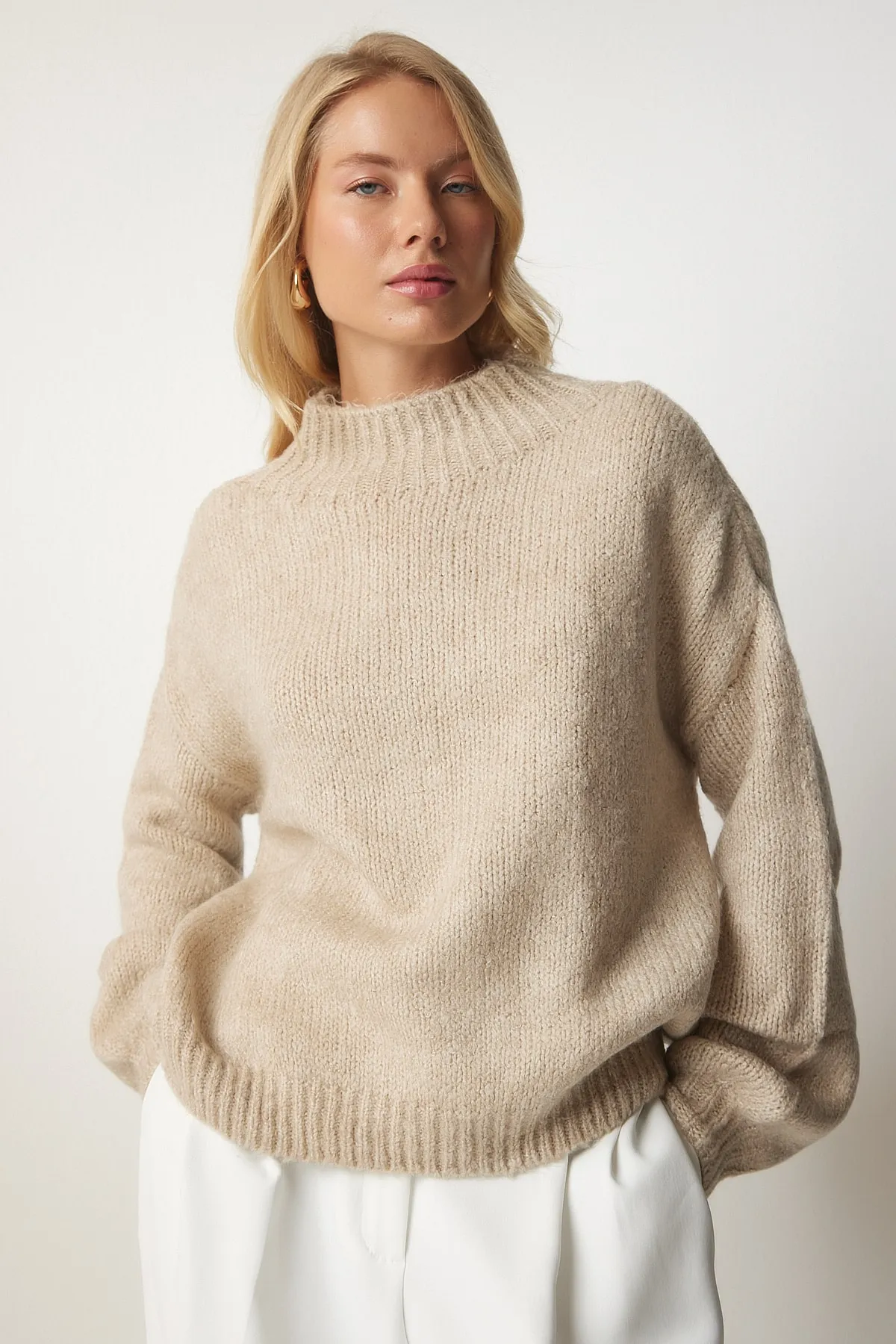 Happiness İstanbul  Damen Basic Strickpullover mit Stehkragen in Stein MX00127