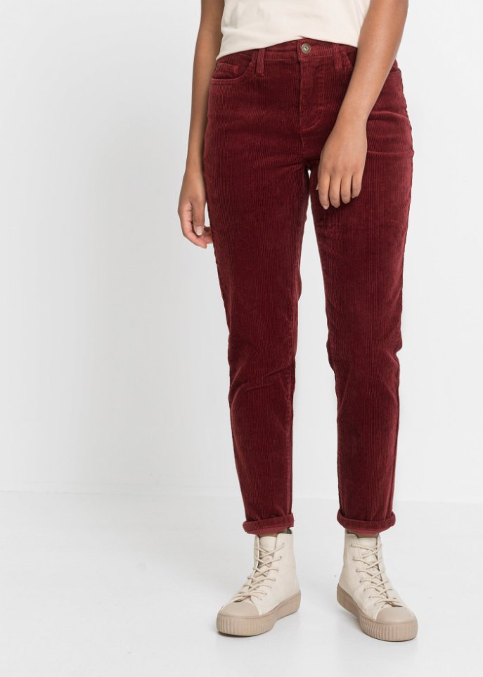 Cordhose im Mom Fit