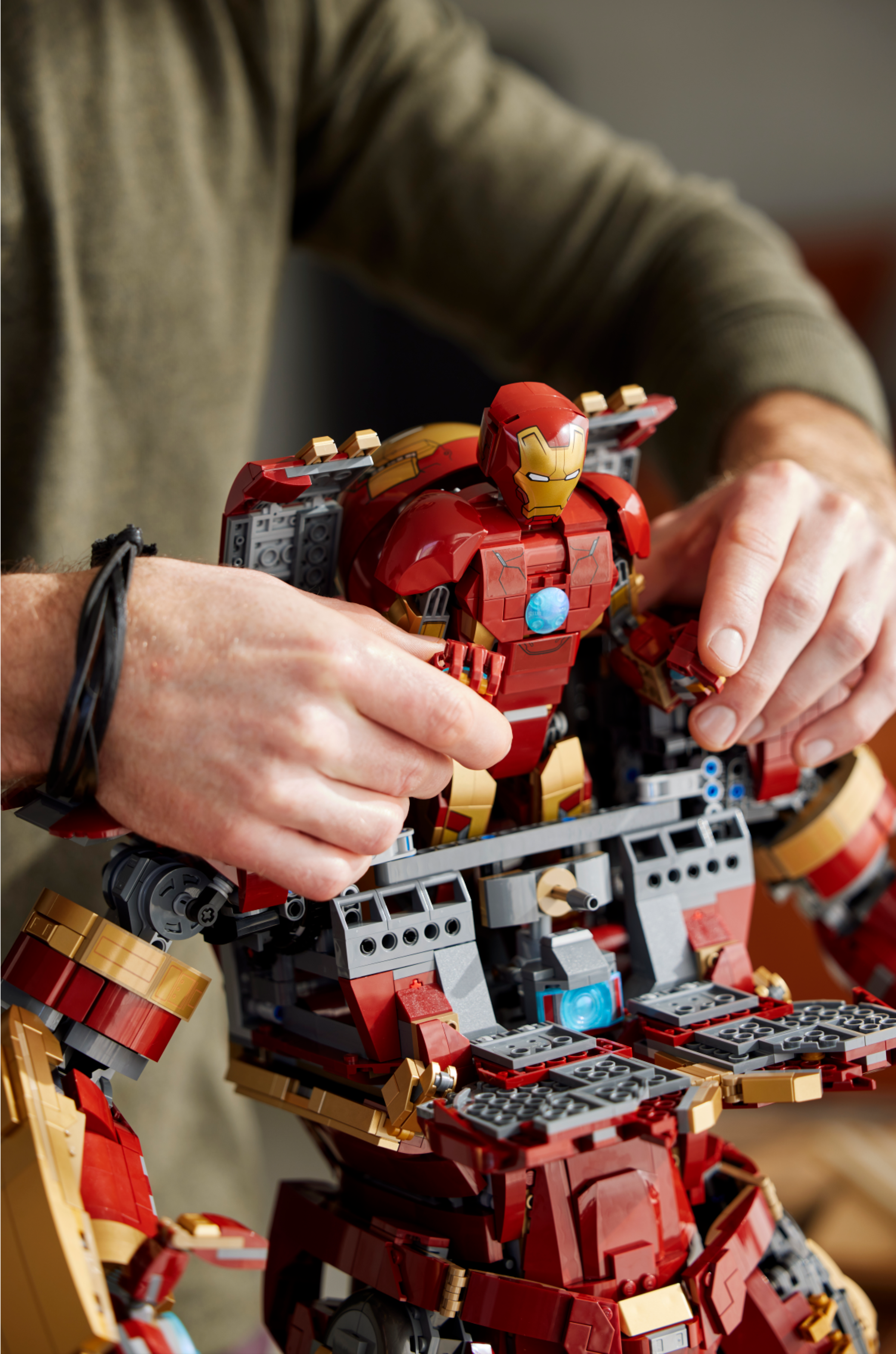 Hulkbuster​ 76210