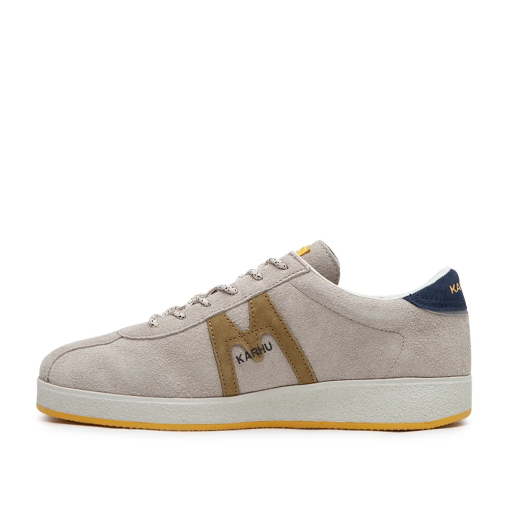 Karhu x Universal Works Trampas F809039 / braun