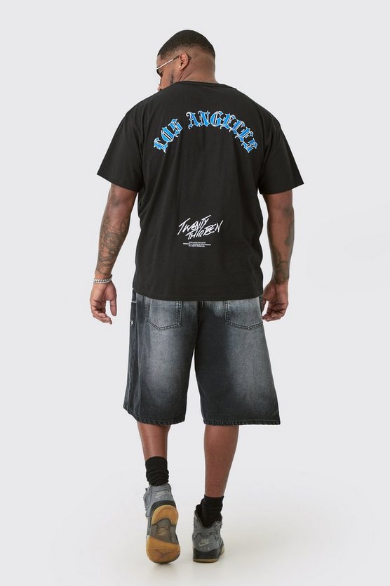 Plus schwarzes T-Shirt mit Graffiti-Print