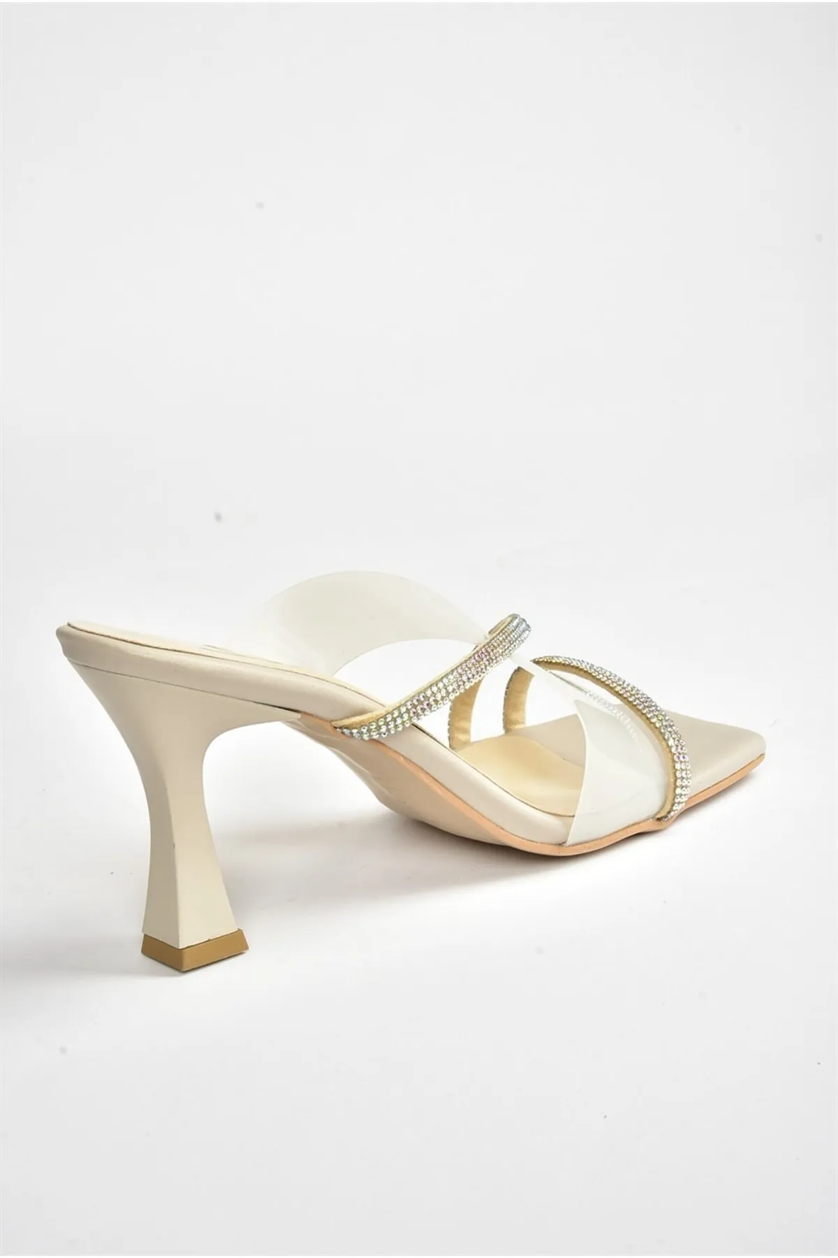 Fox Shoes  Beige transparente Damenhausschuhe mit Banddetail und Absatz M312310809