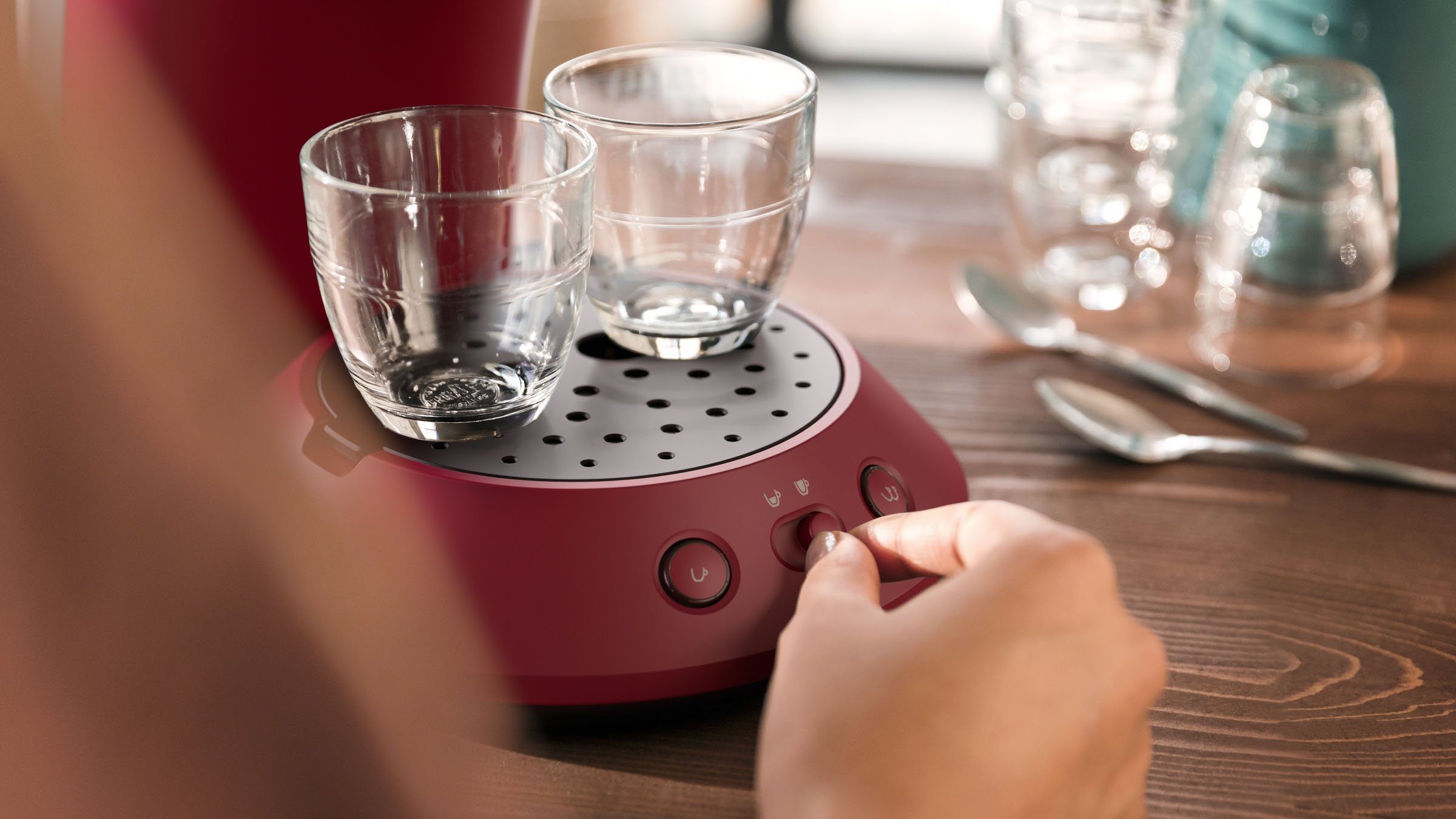 Philips Senseo Kaffeepadmaschine Orginal Plus CSA210/90, aus 28% recyceltem Plastik und mit 2 Kaffeespezialitäten, dunkelrot