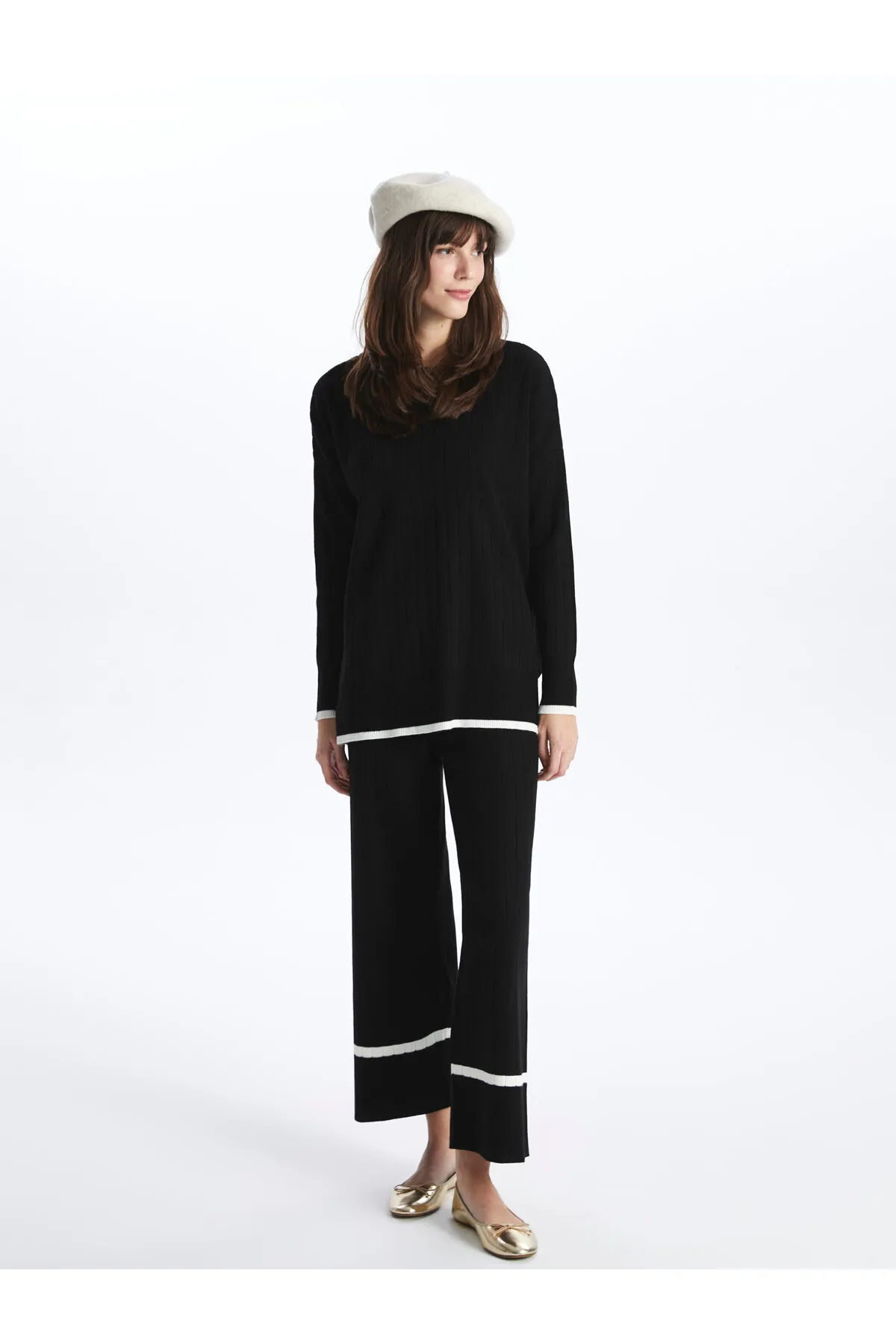 LC Waikiki  Einfarbige, langärmlige Oversize-Stricktunika für Damen mit Rundhalsausschnitt